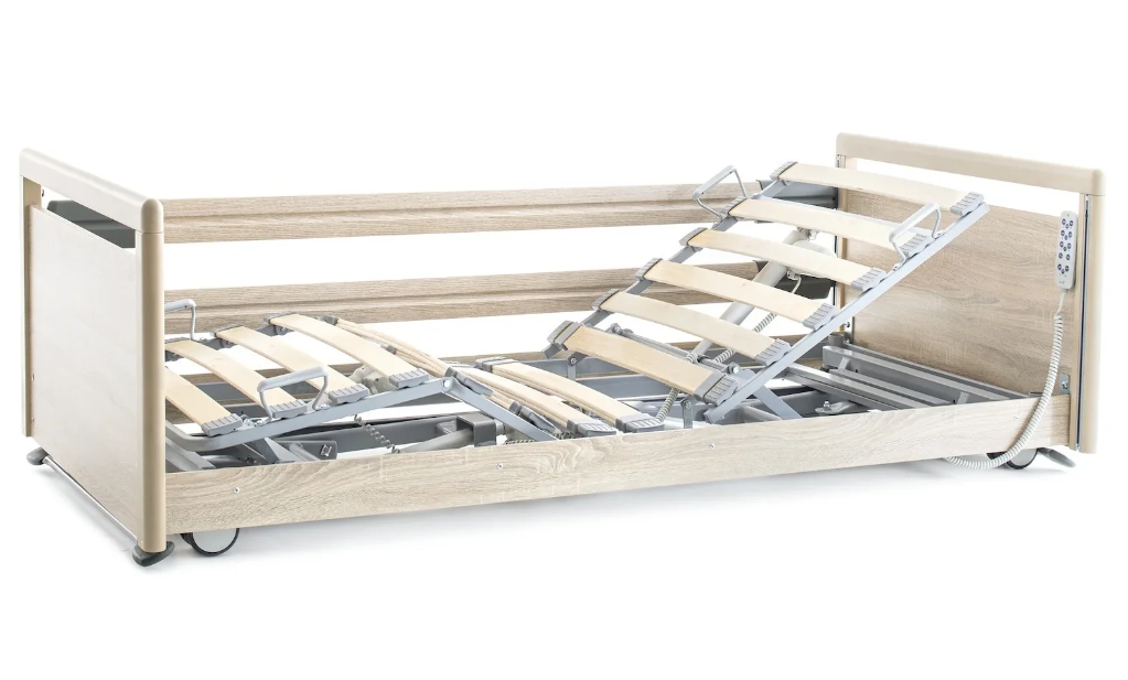Hermann Bock nursing care bed Floorline 15|80